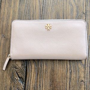 Tory Burch Pebble Leather Wallet | Nude Blush
